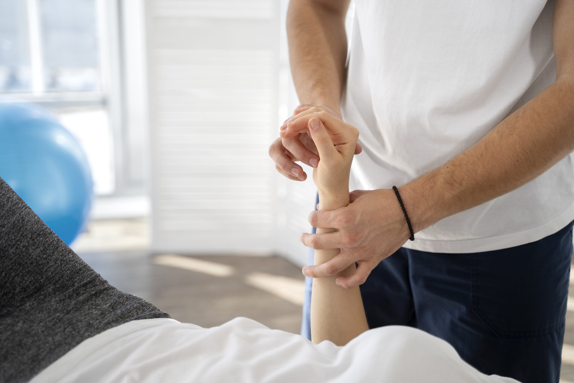 dorsal root ganglion stimulation
