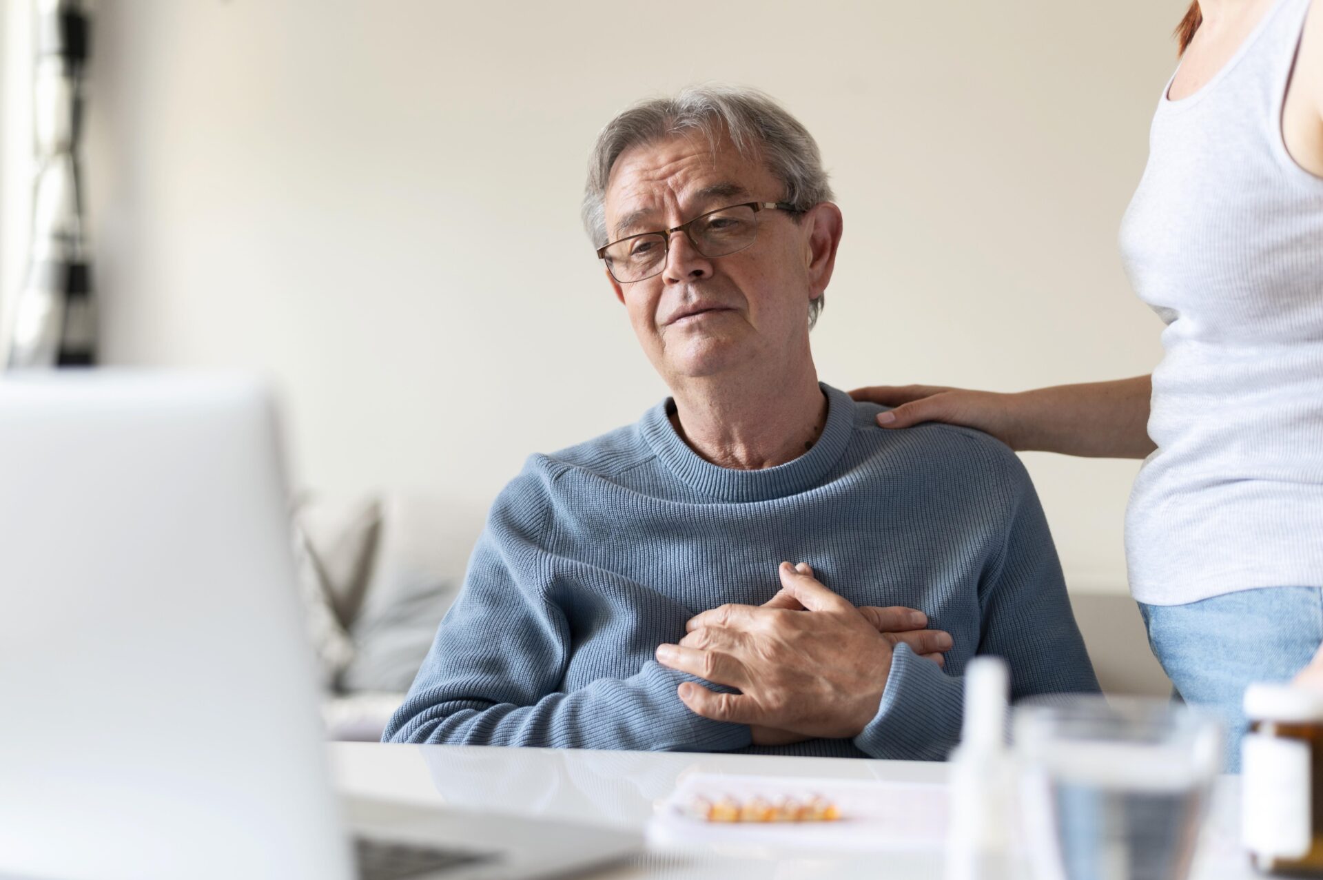 what causes chest wall pain