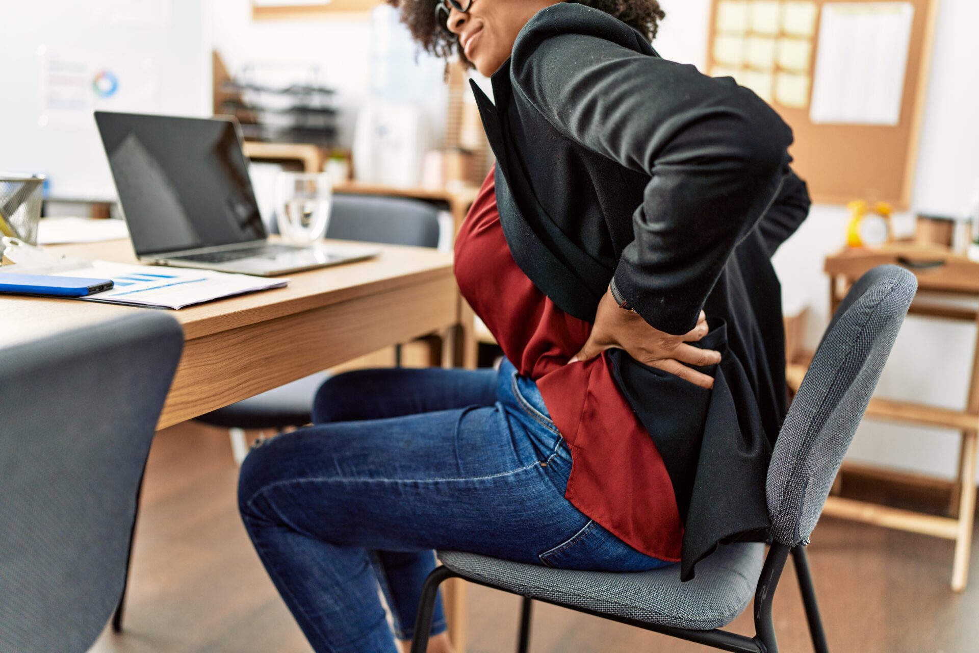 when to see a specialist for spine pain